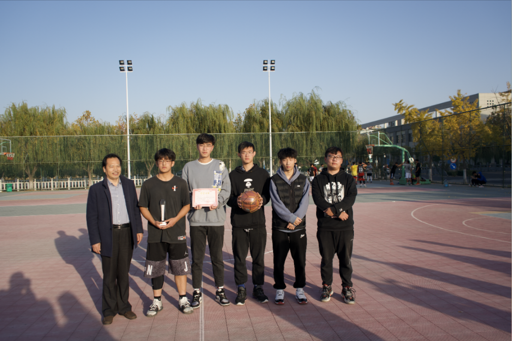 说明: 11debc79cdcd79b19f4c998f01b7b6af